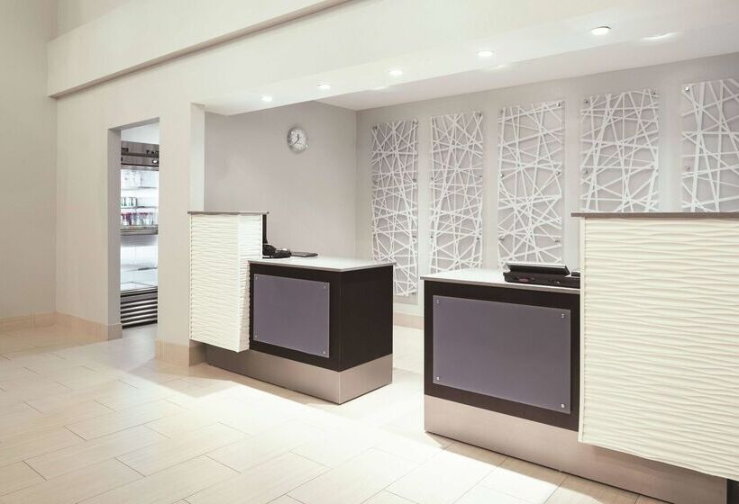 Отель La Quinta By Wyndham Fairfield Napa Valley