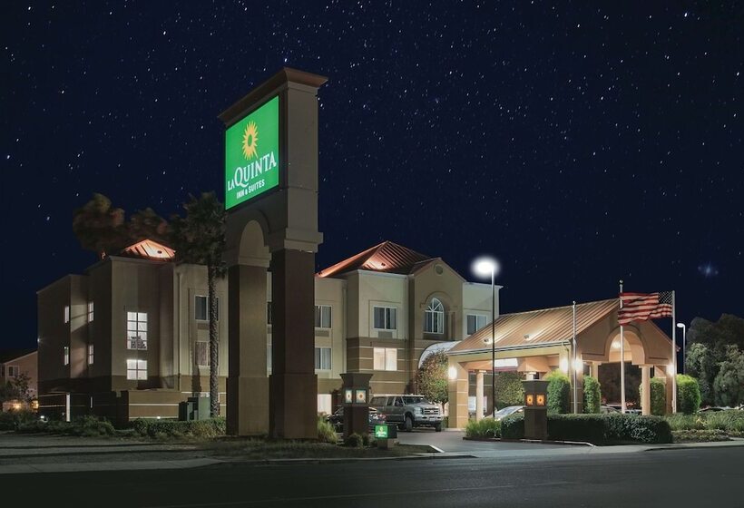Отель La Quinta By Wyndham Fairfield Napa Valley
