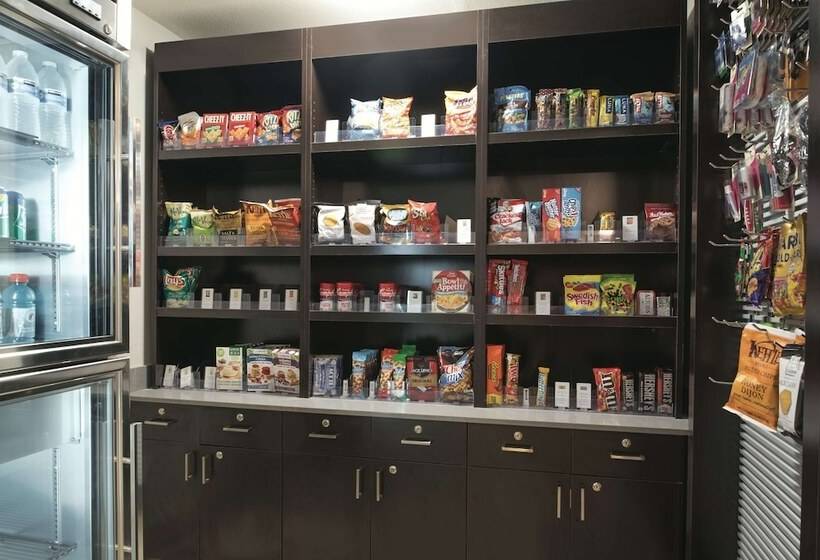 Отель La Quinta By Wyndham Fairfield Napa Valley