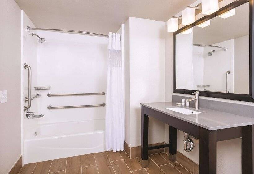 Отель La Quinta By Wyndham Fairfield Napa Valley