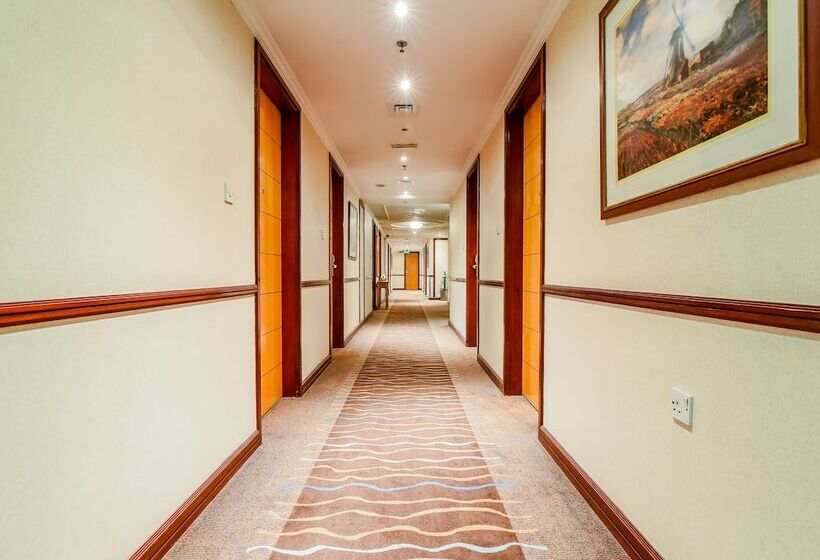 酒店 Landmark Summit