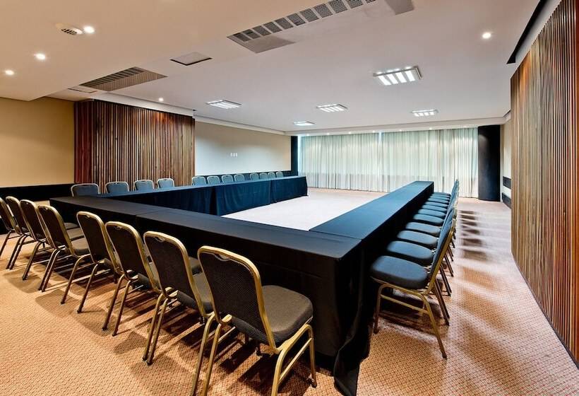 酒店 Majestic Palace