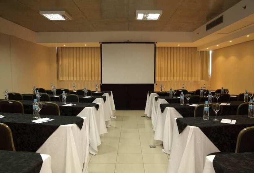 酒店 Majestic Palace