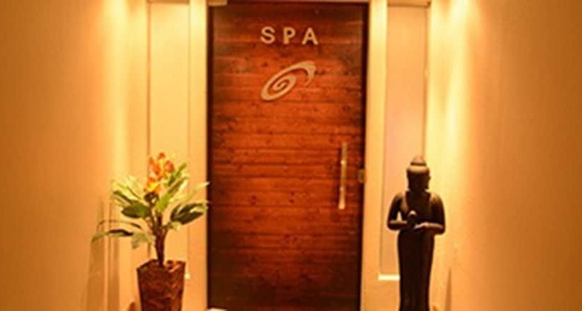 酒店 Majestic Palace