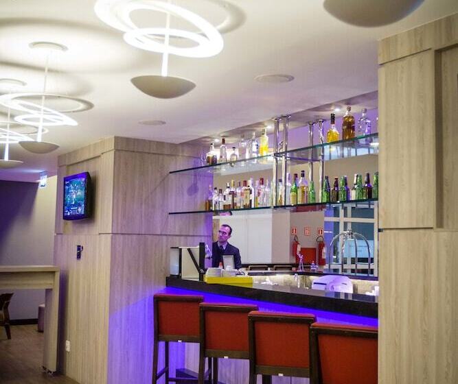 Отель Mercure Sao Jose Dos Campos