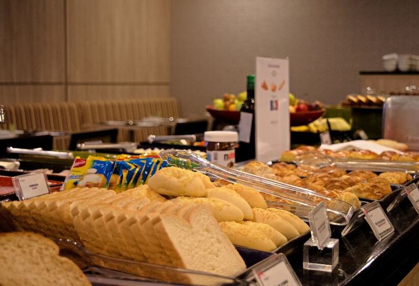 Отель Mercure Sao Jose Dos Campos