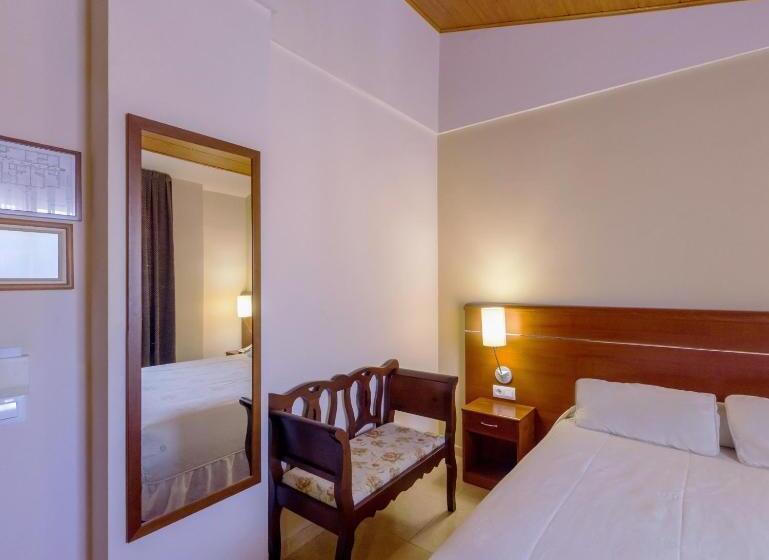 בית מלון כפרי Midama