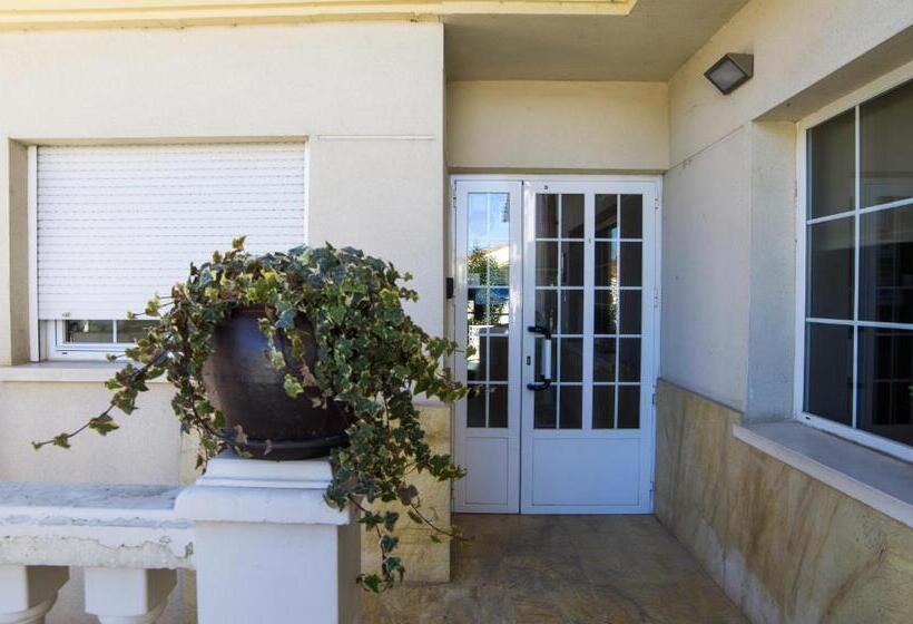 בית מלון כפרי Midama