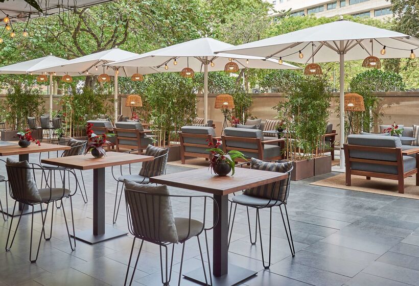 هتل NH Collection Barcelona Constanza