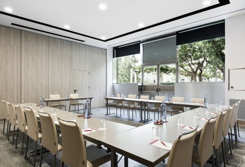 هتل NH Collection Barcelona Constanza