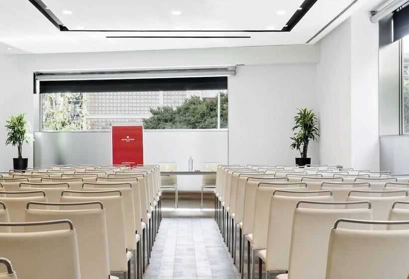 هتل NH Collection Barcelona Constanza