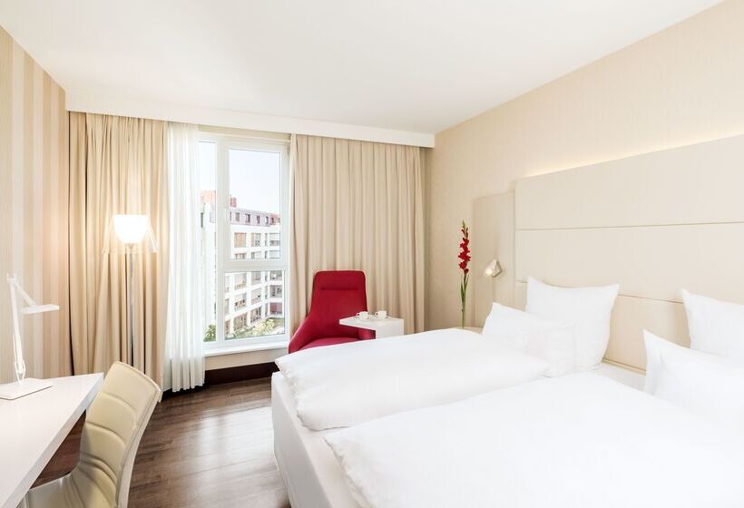 Отель NH Collection Nurnberg City