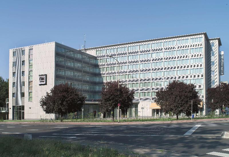 בית מלון כפרי NH Frankfurt Niederrad