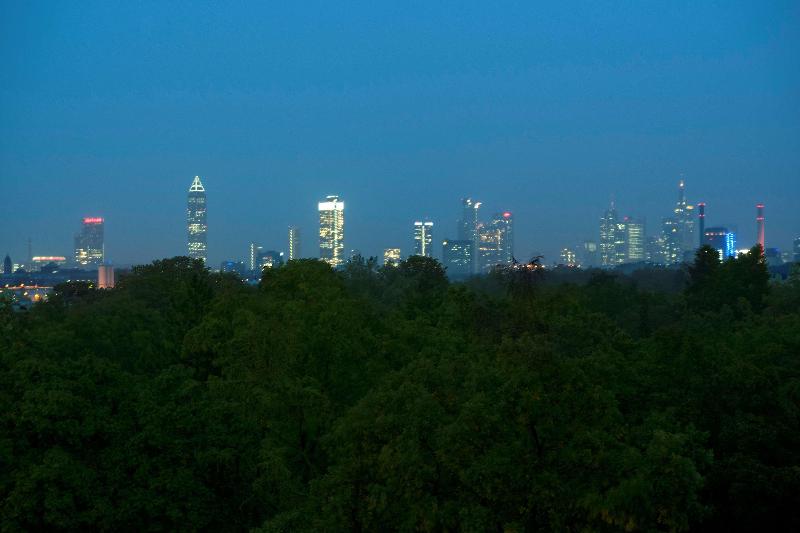 בית מלון כפרי NH Frankfurt Niederrad