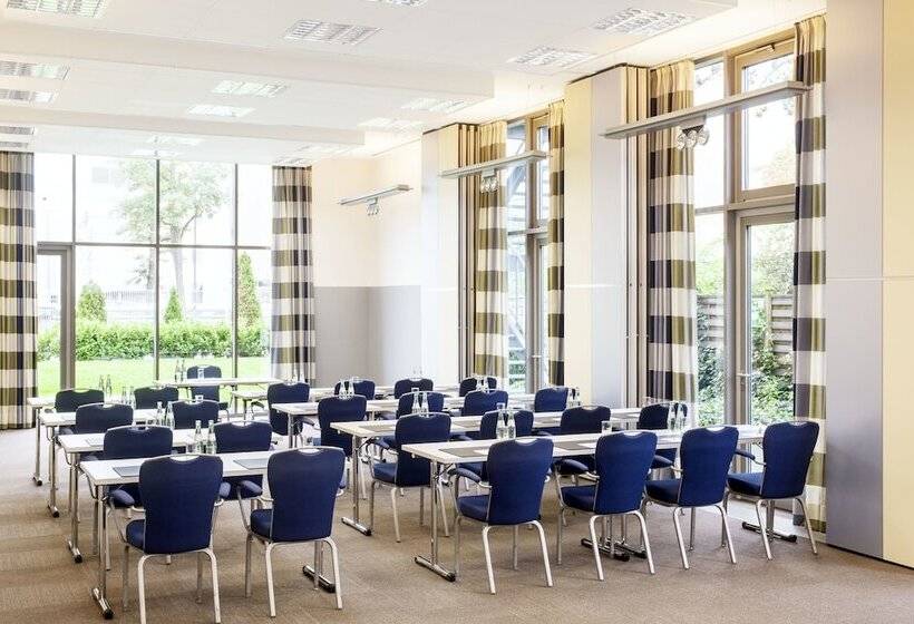 בית מלון כפרי NH Frankfurt Niederrad