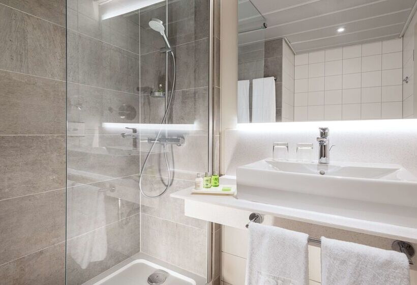 فندق NH Köln Altstadt