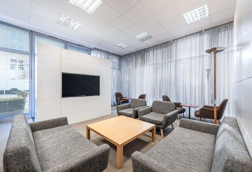 فندق NH München Ost Conference Center