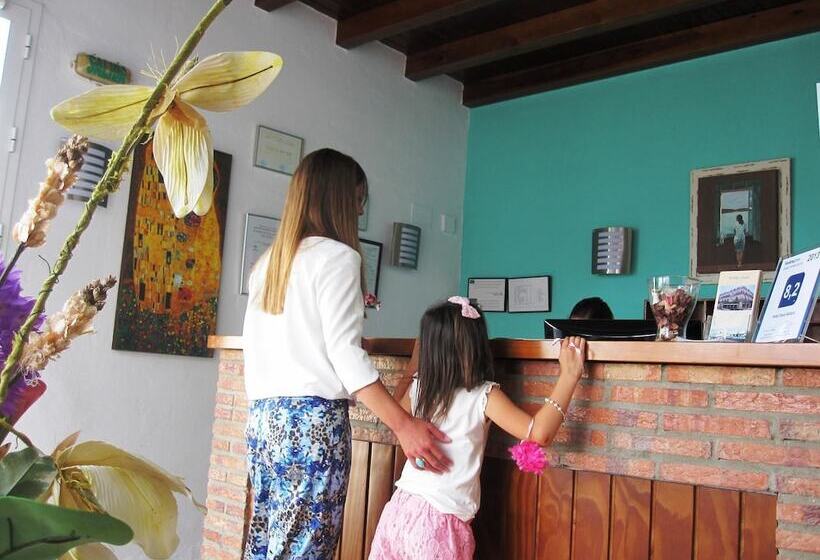 فندق Oasis Atalaya