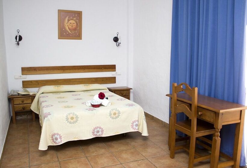 فندق Oasis Atalaya