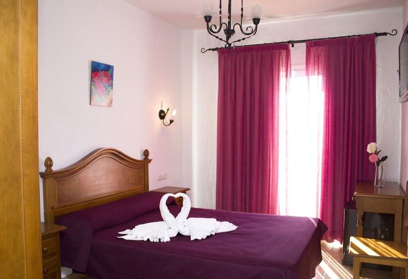 فندق Oasis Atalaya