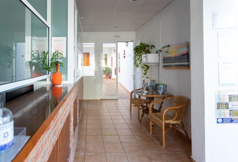 فندق Oasis Atalaya