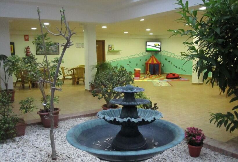 فندق Oasis Atalaya