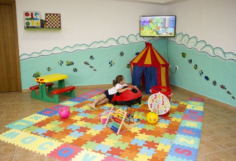 فندق Oasis Atalaya