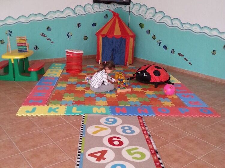 فندق Oasis Atalaya