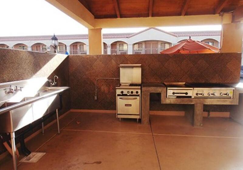 فندق Oasis Inn And Suites Joshua Tree 29 Palms