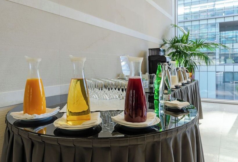 هتل Olissippo Oriente