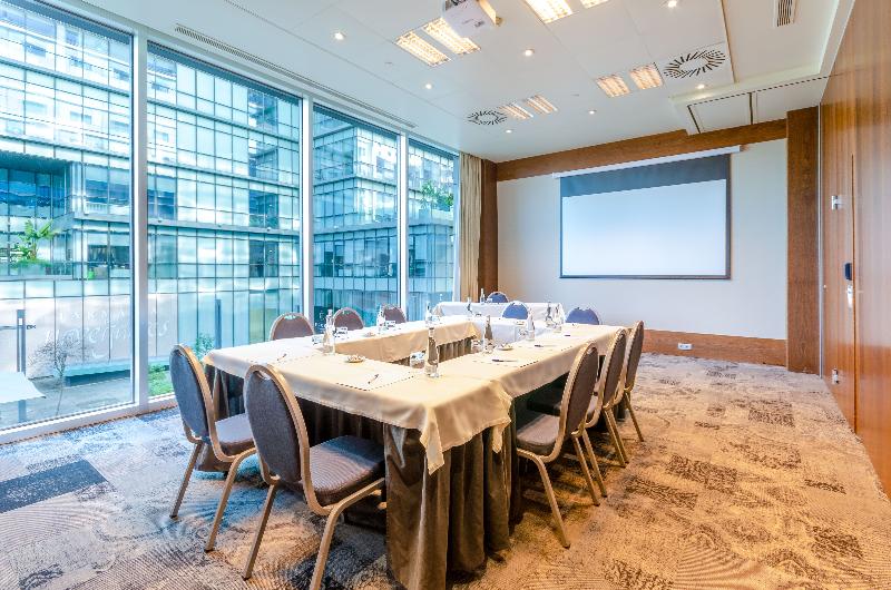 هتل Olissippo Oriente