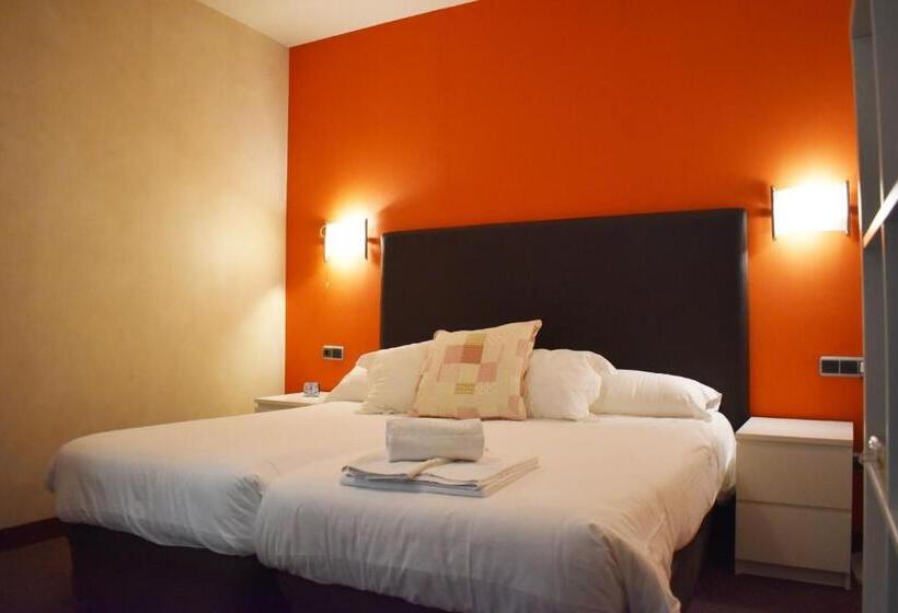 مسافرخانه Palacio San Facundo