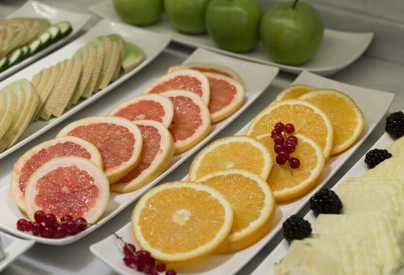 ホテル Petit Palace Plaza Espana