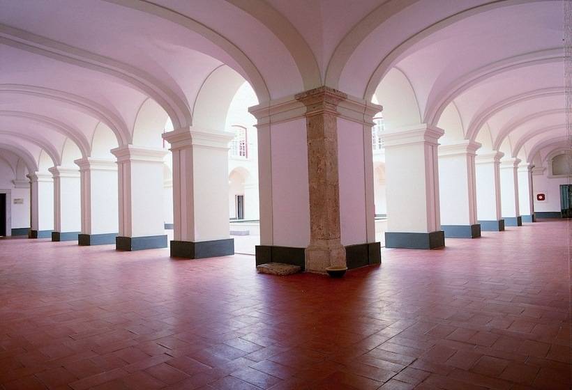 Отель Pousada Castelo De Alcacer Do Sal