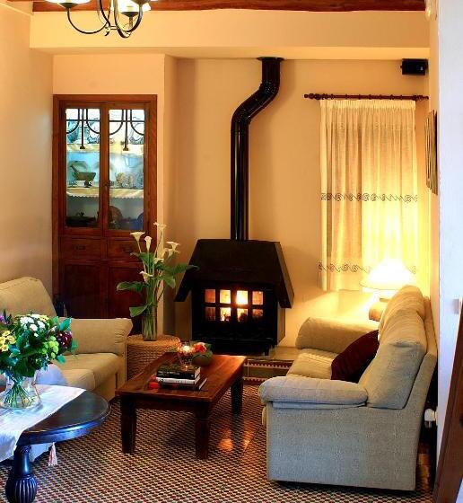 فندق ريفى Cases Noves   Boutique Accommodation   Adults Only