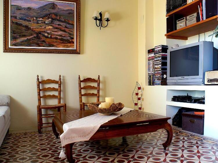 فندق ريفى Cases Noves   Boutique Accommodation   Adults Only