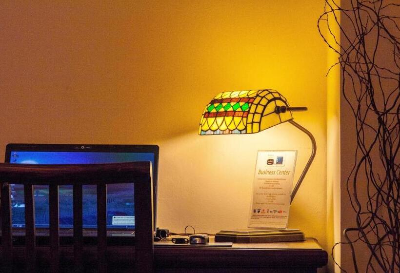 فندق ريفى Cases Noves   Boutique Accommodation   Adults Only