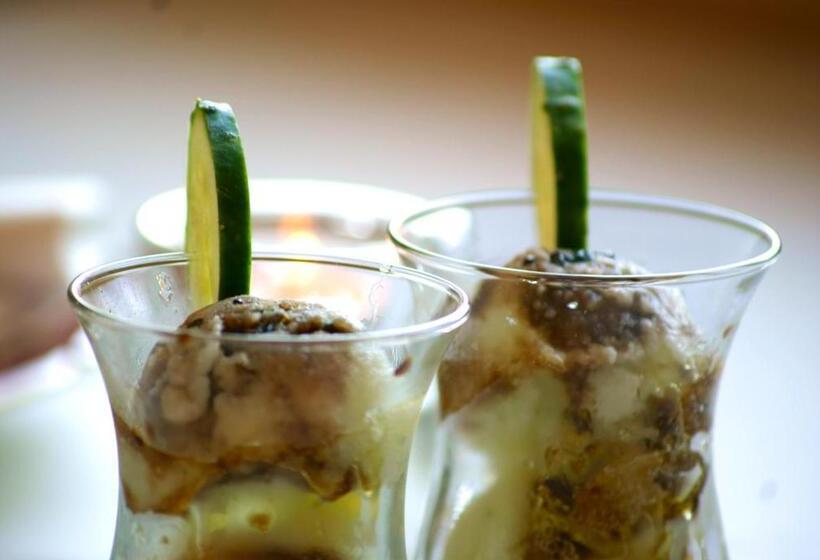 فندق ريفى Cases Noves   Boutique Accommodation   Adults Only