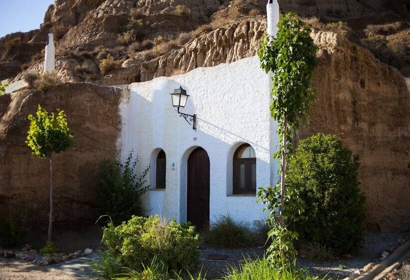 هتل روستایی Cuevas Abuelo Ventura