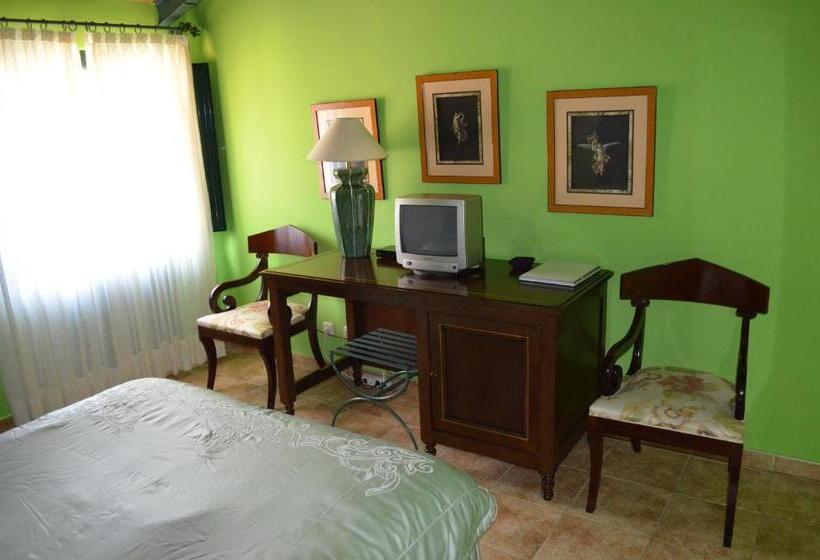 בית מלון כפרי Posada Fuentes Carrionas