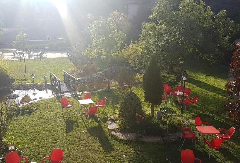 בית מלון כפרי Posada Fuentes Carrionas