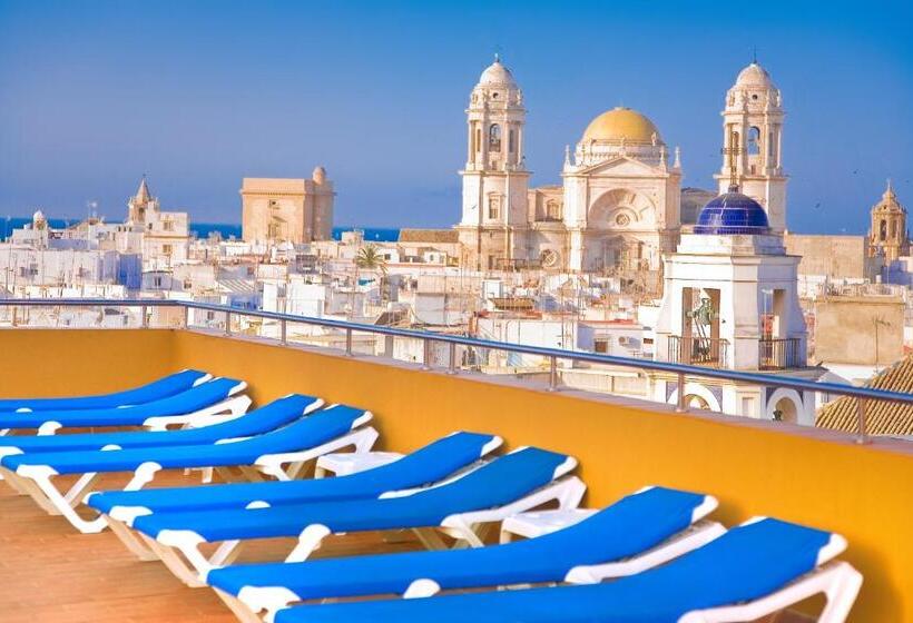 Отель Senator Cádiz