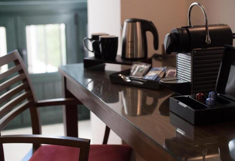 Отель Senator Cádiz