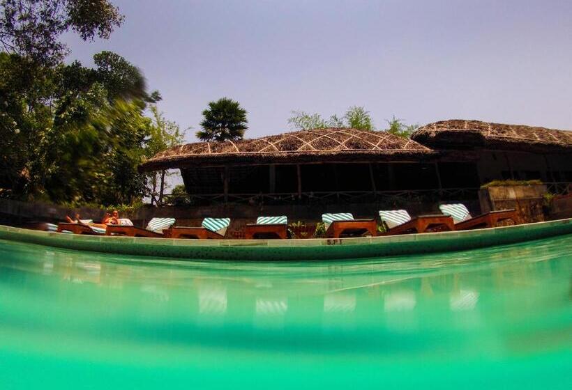 בית מלון כפרי Spice Village Thekkady   A Cgh Earth Experience