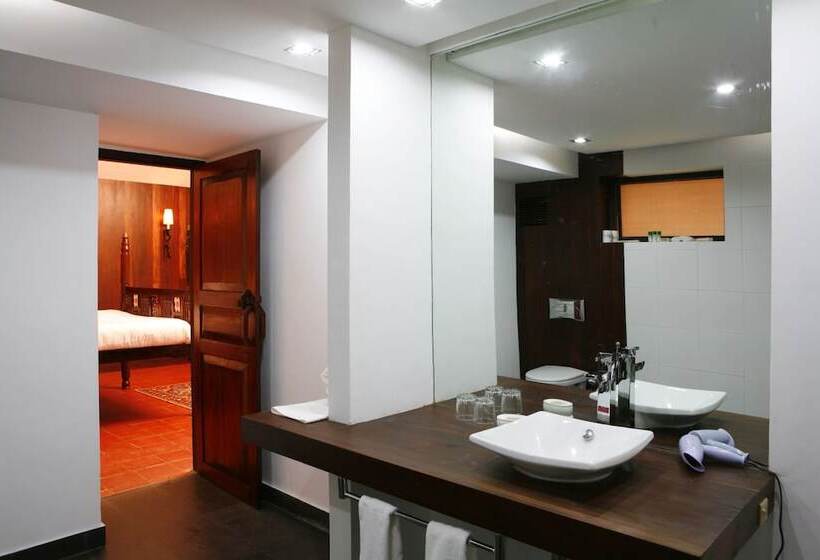 בית מלון כפרי Spice Village Thekkady   A Cgh Earth Experience