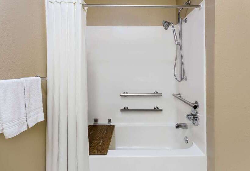 فندق Super 8 By Wyndham Freeport