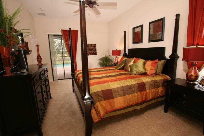 Отель Superior Gulf Coast Holiday Homes Naples