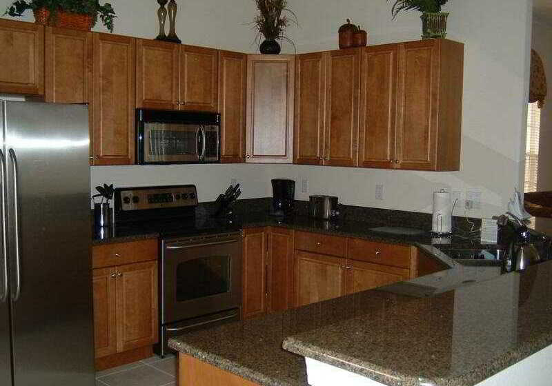 Отель Superior Gulf Coast Holiday Homes Naples