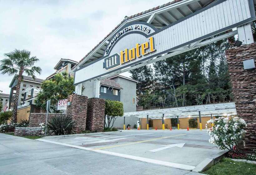 Tilt Hotel Universal Hollywood, Ascend Hotel Collection