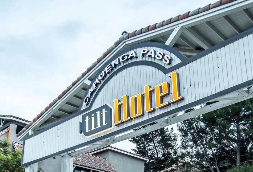 Tilt Hotel Universal Hollywood, Ascend Hotel Collection